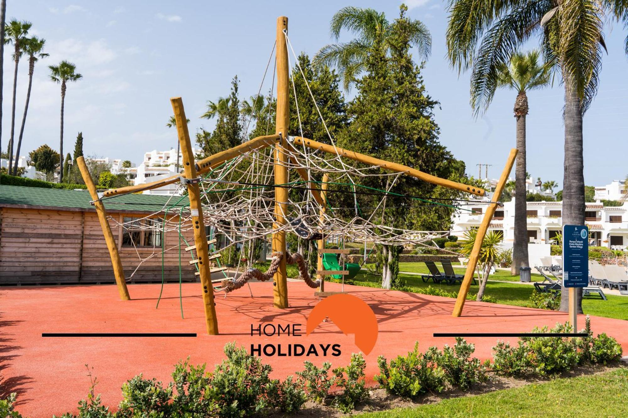 #322 Family By Holidays