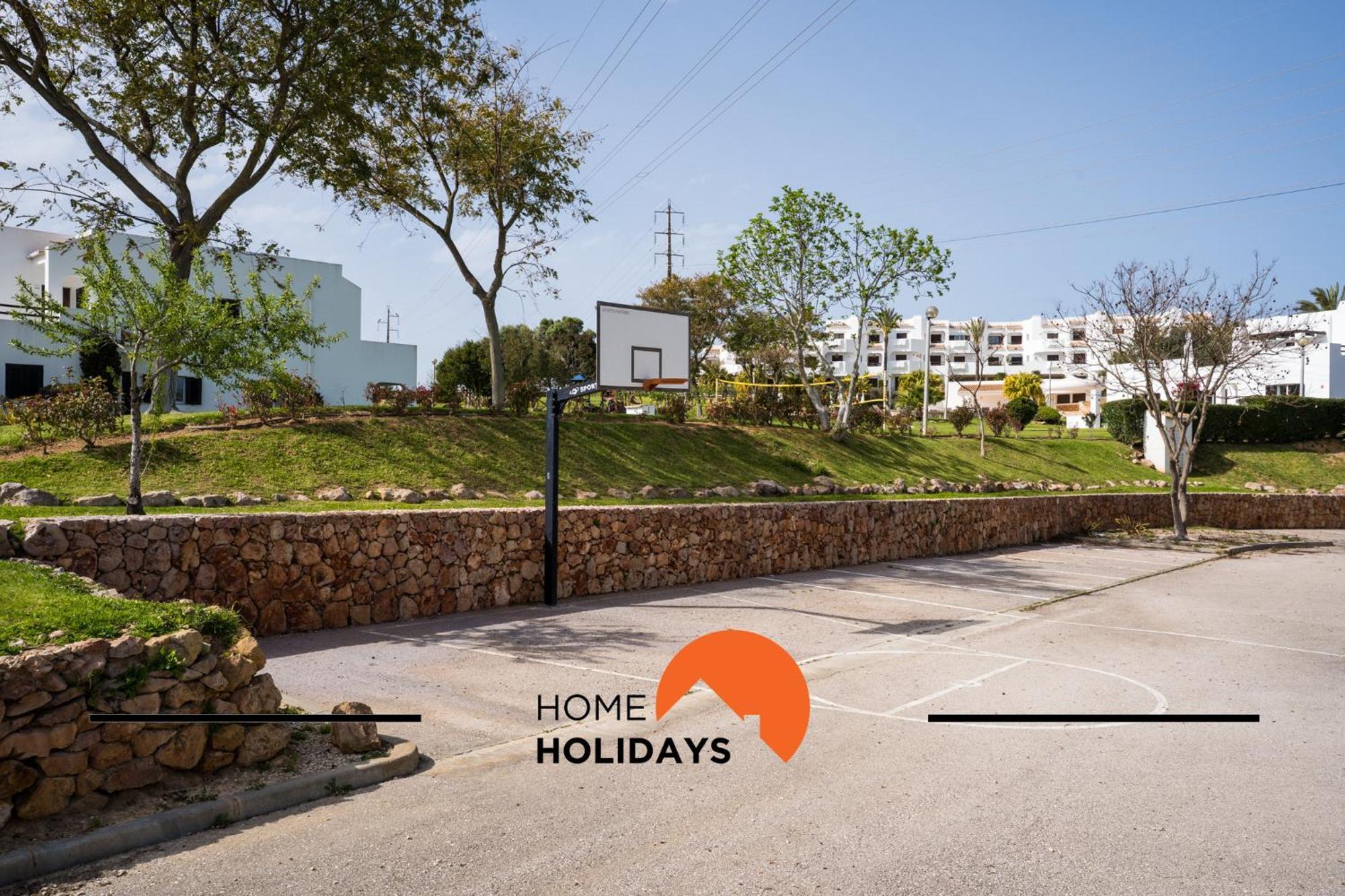 #322 Family By Holidays Apartment *