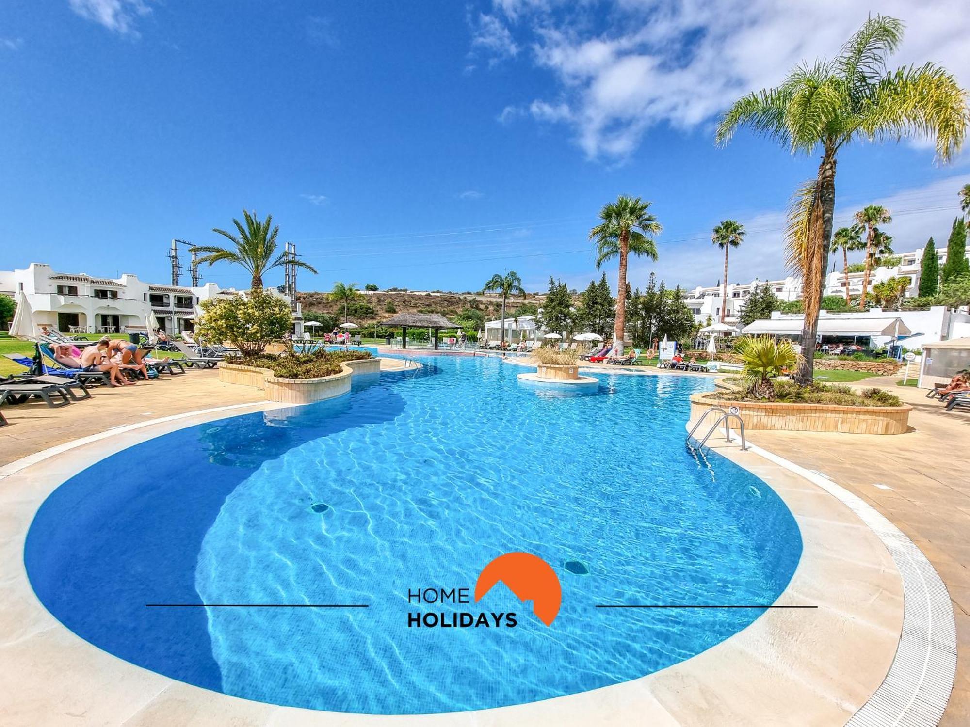 #322 Family By Holidays Apartment *